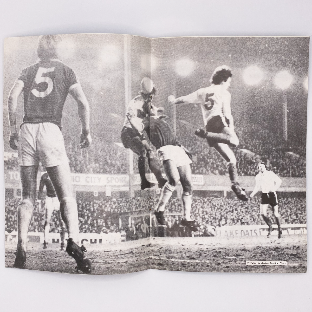 Bolton Wanderers vs Everton Programme (15 February 1977)