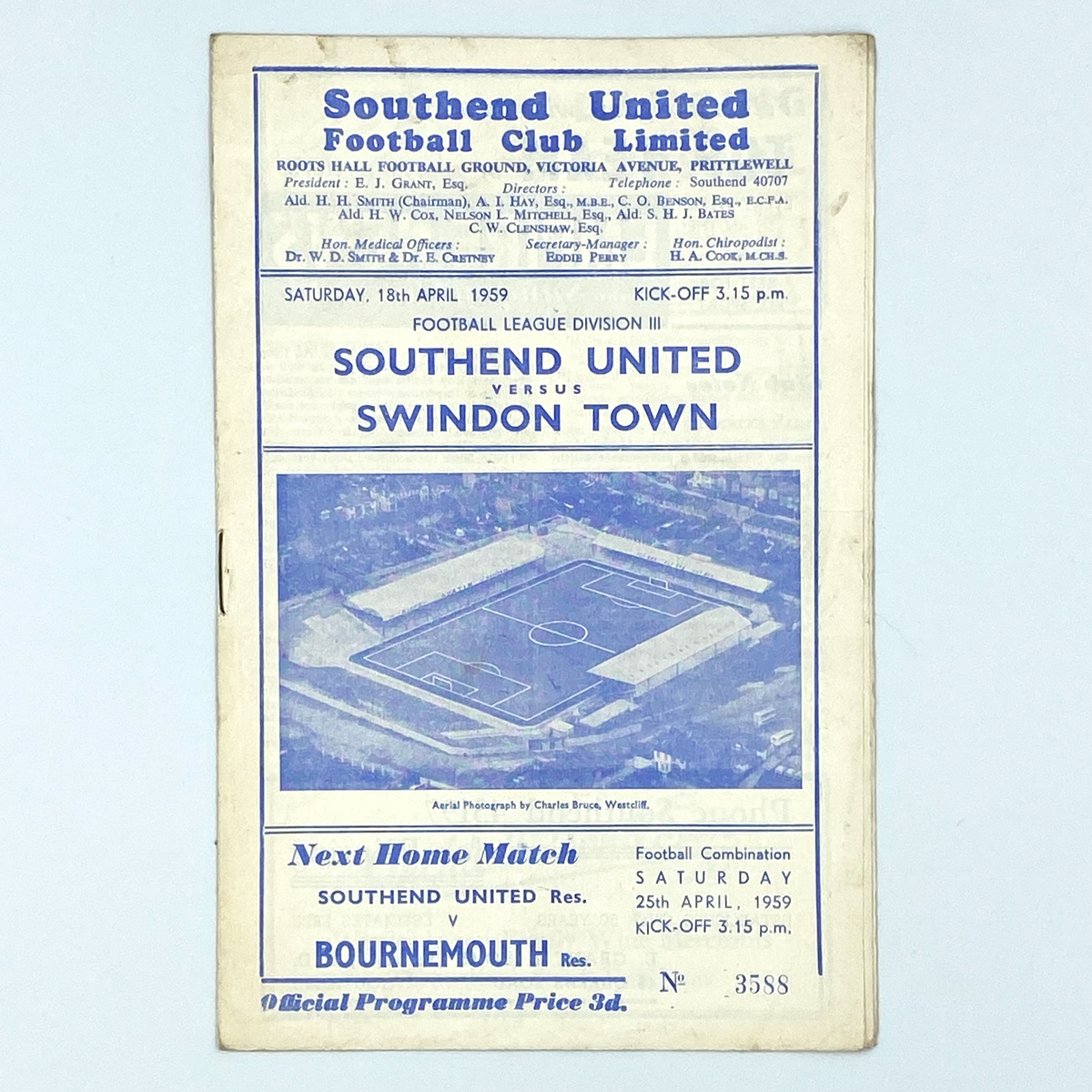 Southend United vs Swindon Town Programme (18 April 1959)
