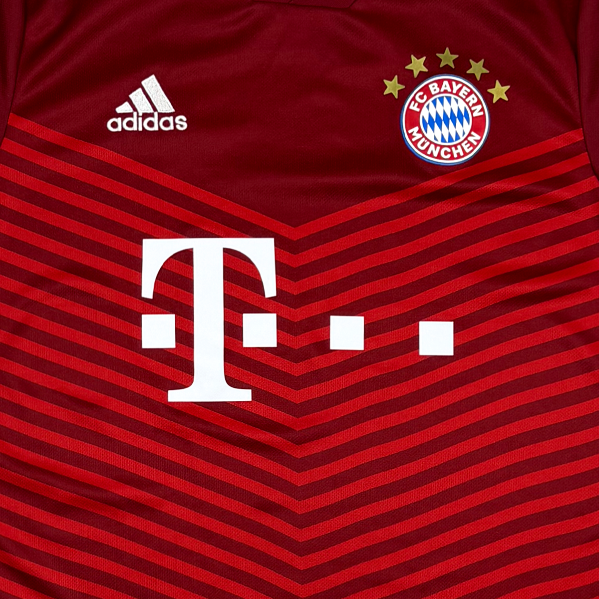 Bayern Munich Home Shirt (2021-22) | Small