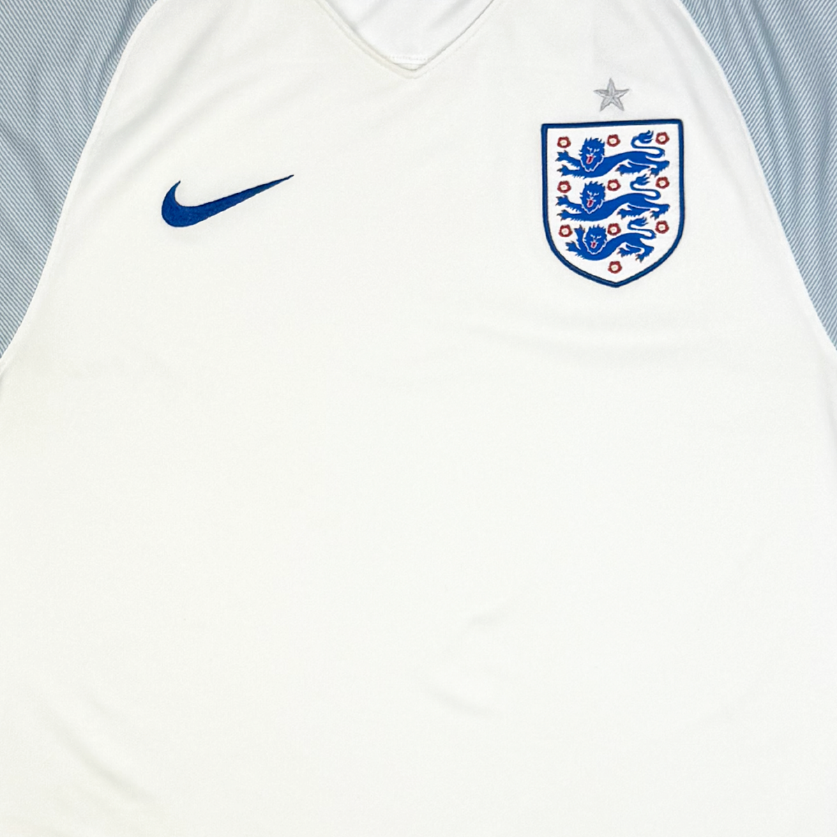 England Home Shirt (2016) | Medium
