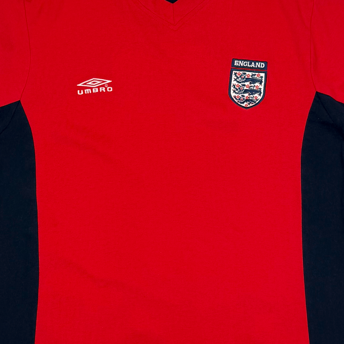 England Red Umbro T-Shirt (2002) | Small