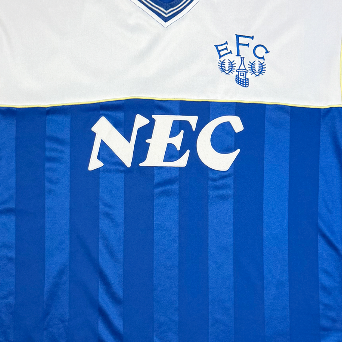 Everton 1986 Score Draw Retro Football Shirt | Medium