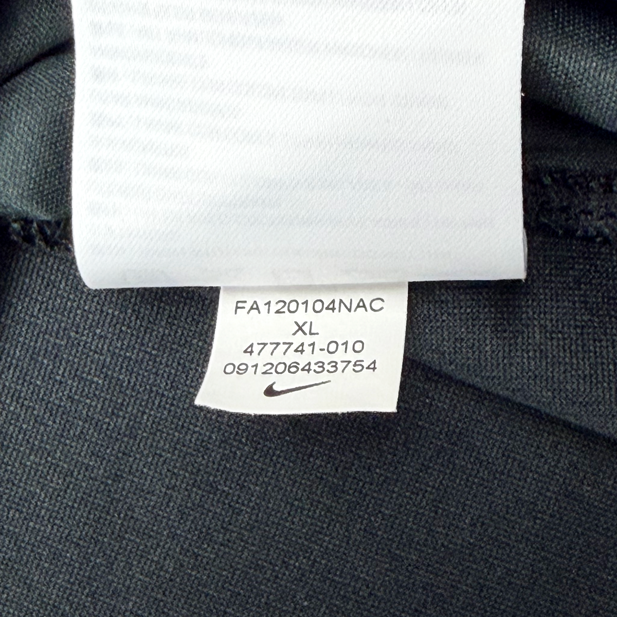 Manchester United Black Training Shirt (2012-13) | Large
