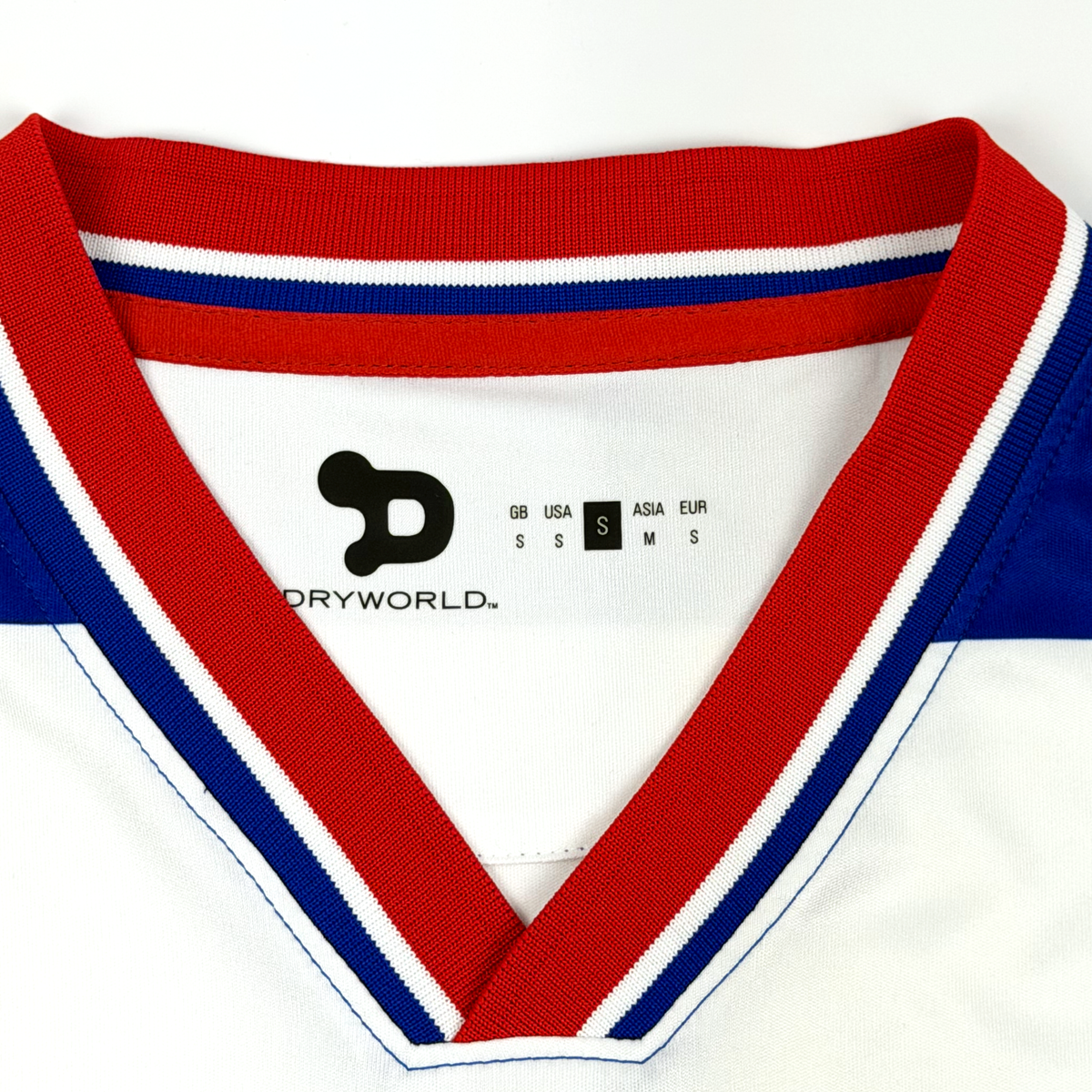 Queens Park Rangers Home Shirt (2016-17) | Small