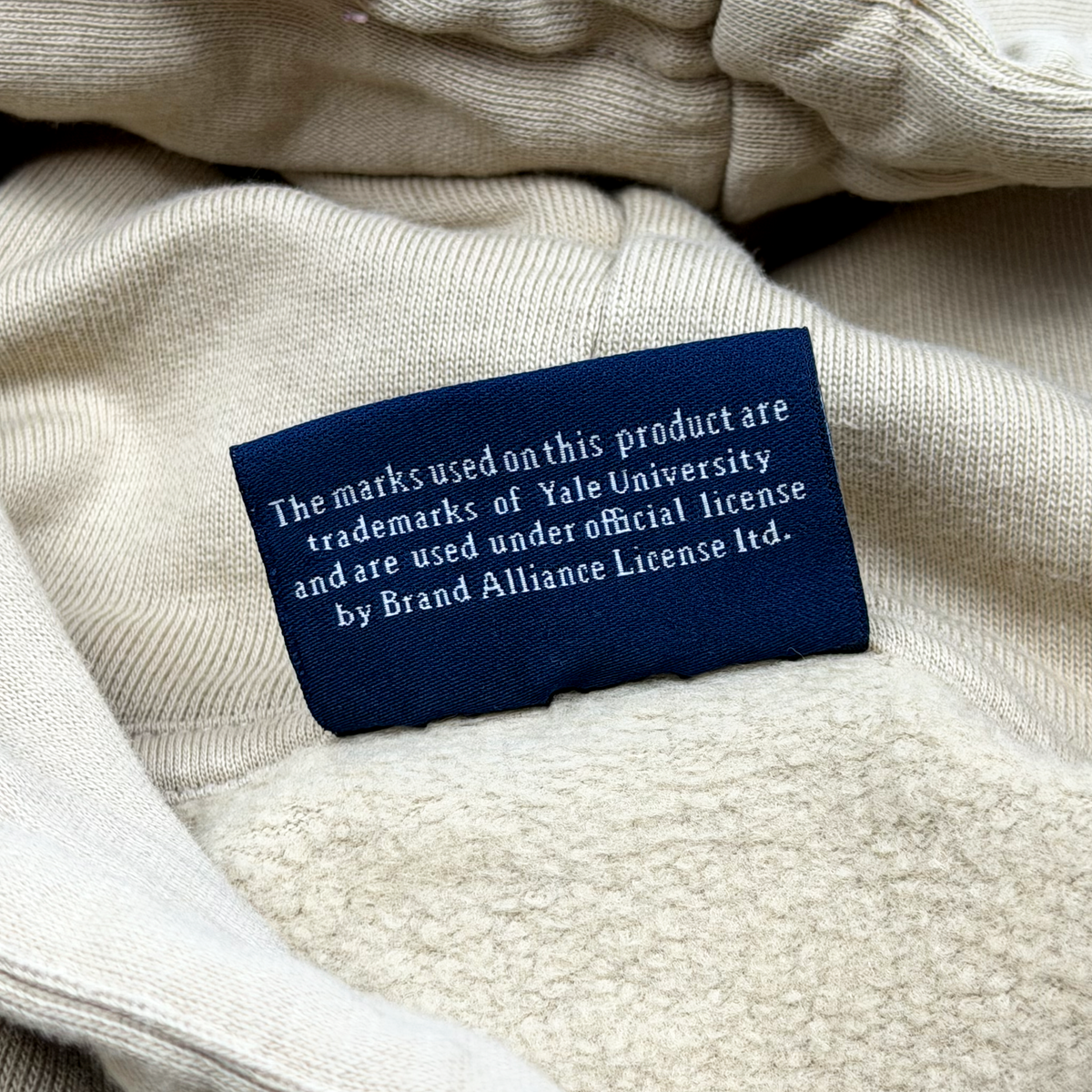 Yale University Sand Oversized Cropped Hoodie | Women's Extra Large