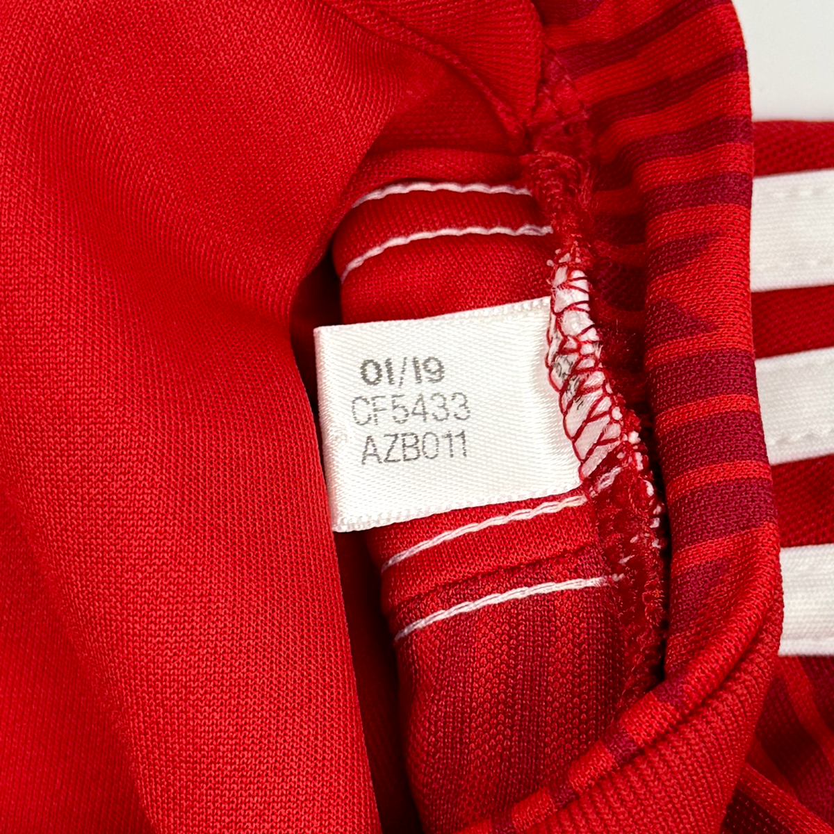 Bayern Munich Home Shirt (2018-19) | Extra Small